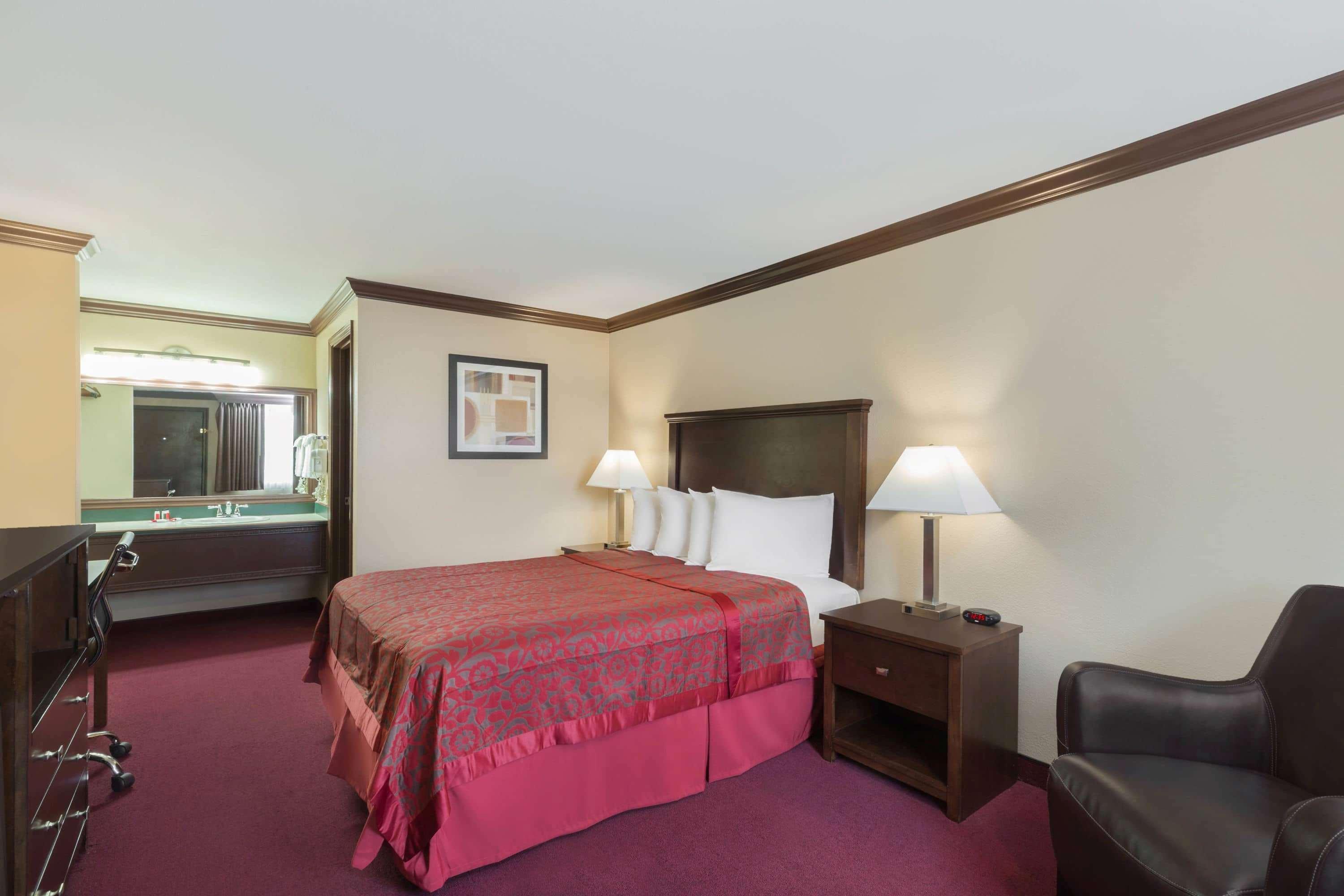 Days Inn By Wyndham Auburn Ngoại thất bức ảnh