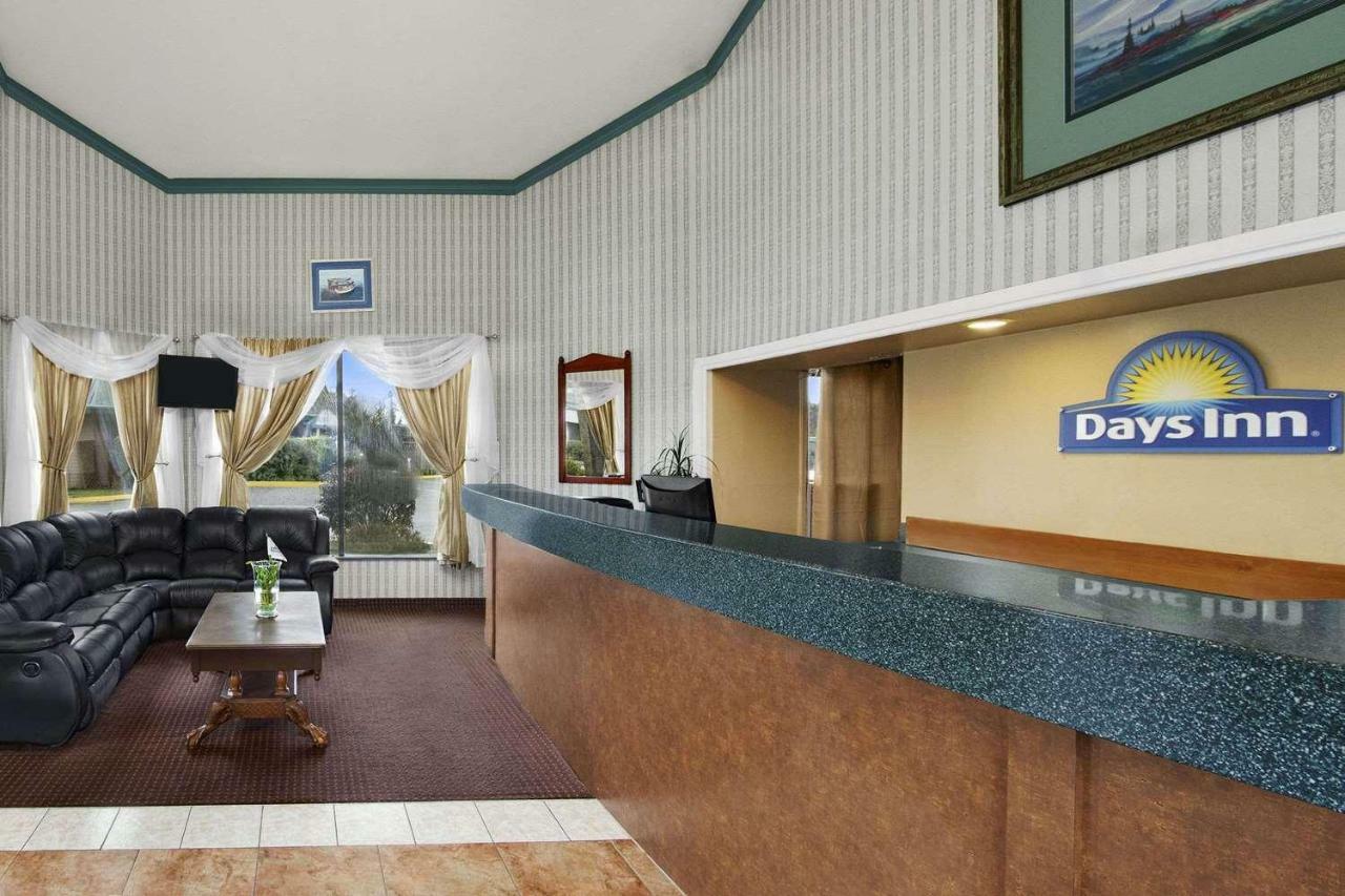 Days Inn By Wyndham Auburn Ngoại thất bức ảnh